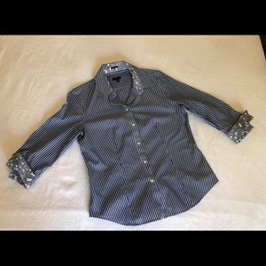 Talbots wrinkle resistant 3/4 sleeve blouse.
